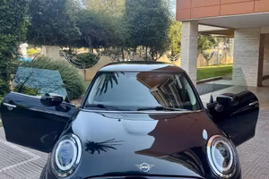 Mini Cooper 1.5 cambio automatico