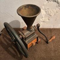 antico macinacaffè Peugeot Frêres