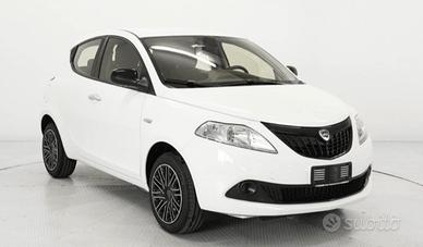 LANCIA Ypsilon 1.0 Hybrid 69 Cv Silver - 2023