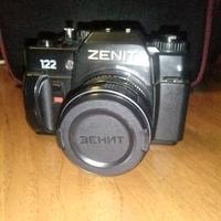 Macchina fotografica analogica Zenit