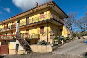 Indipendente ideale per due famiglie o B&B