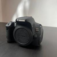 Canon EOS 700D + Obiettivo EF-S 18-55mm IS STM