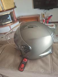 Casco omologato misura  58/60 con visiera 