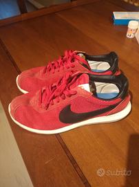 Roshe run shop rosse uomo