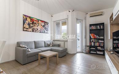 Bilocale ristrutturato con box