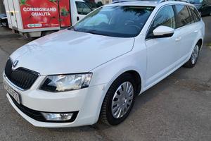 Skoda Octavia 2.0 DSG WAGON STILE 110kW