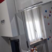 Specchio bagno + colonnina armadietto
