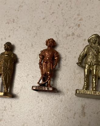 SET 64 SORPRESE KINDER ANNI 90 OVETTI