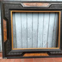cornice guilloche 