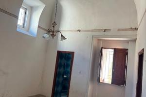 Trilocale con cantine via Promiscua Boscoreale