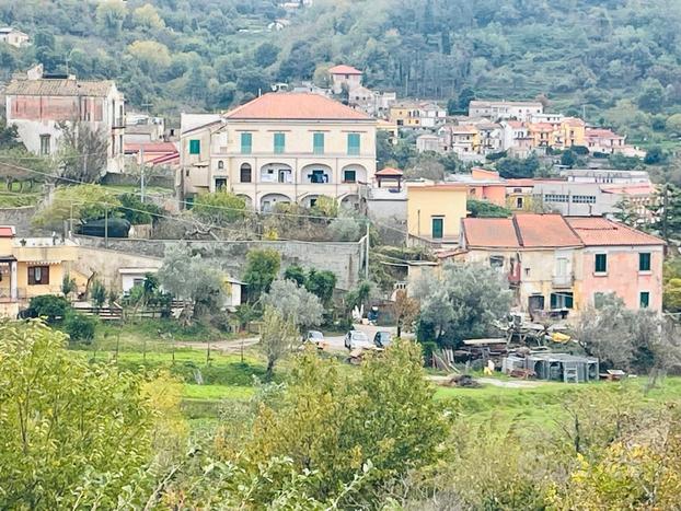 Annunziata, 160 mq con giardino