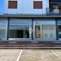 NEGOZIO A VALDOBBIADENE