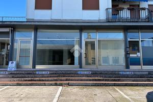 NEGOZIO A VALDOBBIADENE
