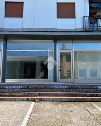 NEGOZIO A VALDOBBIADENE