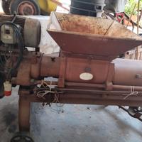 Torchio per fare il vino 🍷