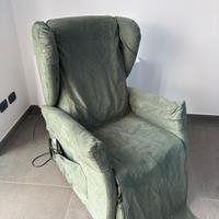 Poltrona elettrica  estendibile per anziani