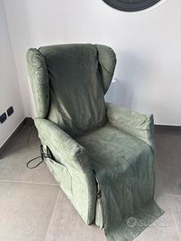 Poltrona elettrica  estendibile per anziani
