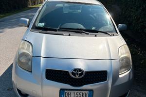Toyota Yaris 1.4 D-4D 5p. Sol - 2.500€ trattabile