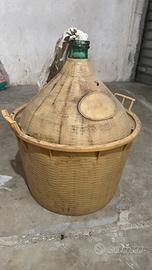Lotto 3 Damigiane