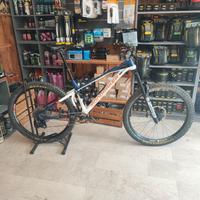 Mondraker Superfoxy R 2020 media 29 170-160