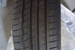 un gomma senza cerchio 