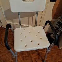Sedia da doccia con schienale e braccioli
