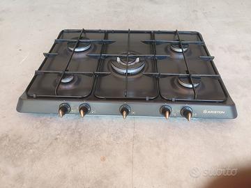 Piano cottura Ariston