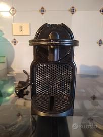 Nespresso Inissia De Longhi usata