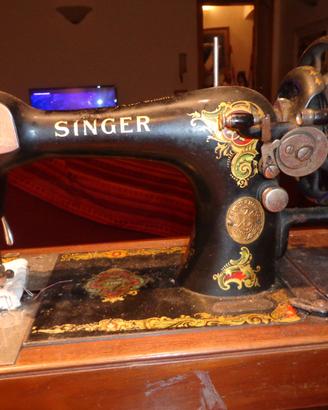 Antica Macchina da Cucire Singer
