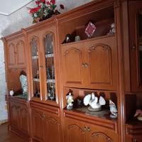 Parete attrezzata in legno di ciliegio