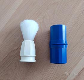 Pennello da barba e porta sapone