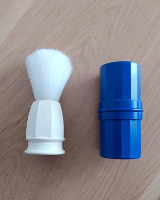 Pennello da barba e porta sapone