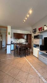 Appartamento di 85 m² con 3 locali e box auto a Ri