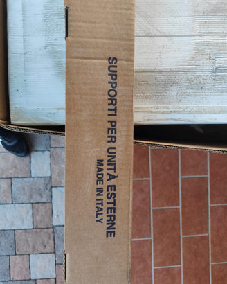 Staffe climatizzatore per macchine trial