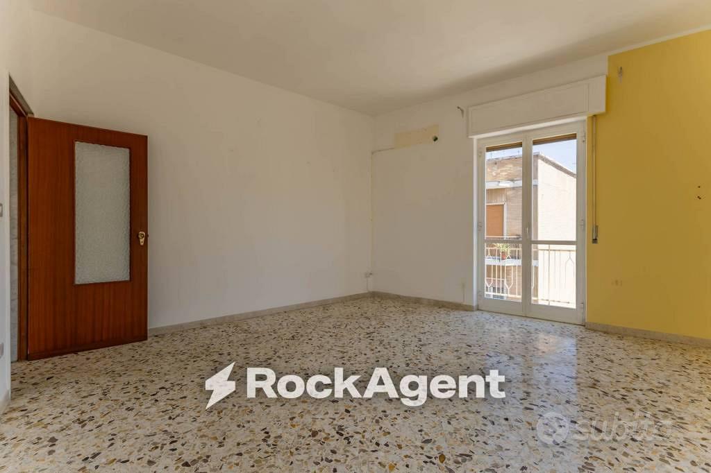 Apartment in Bari, Carbonara di Bari, Municipio 4 - Vista 5