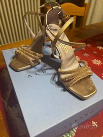 Décolleté e Borsa Albano