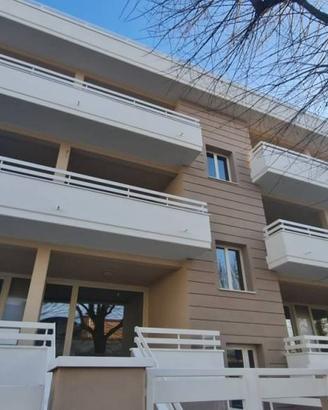 Appartamento di 123 m² con 5 locali e box auto a M