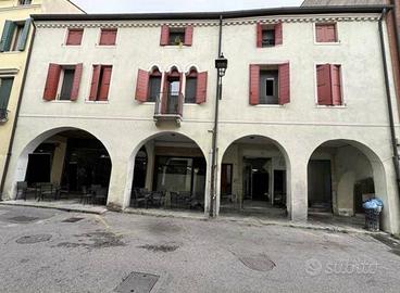 Immobile in asta di 75 m² con 3 locali a Este