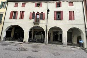 Immobile in asta di 75 m² con 3 locali a Este