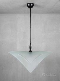 Lampadario  in vetro satinato