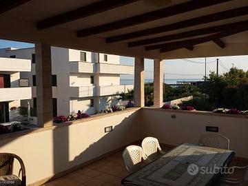 Lido Marini a 50m dalla spiaggia con terrazzo