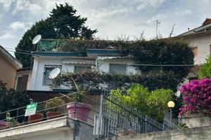 Villa di 188 m² con 5 locali e box auto doppio a B