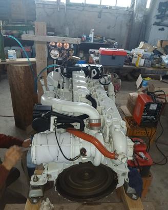 Motore marino solo 200 ore