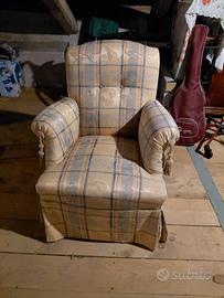 poltroncina  da camera vintage