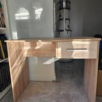 scrivania poco usata