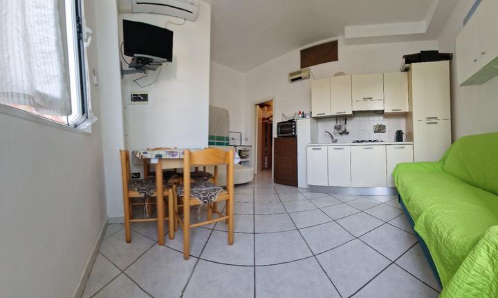 Monolocale a m. 20 dal mare