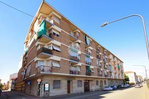 3 LOCALI A ASTI