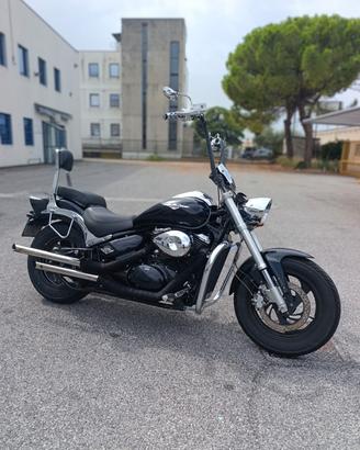 Suzuki Intruder M800 - Perfetta e accessoriata 
