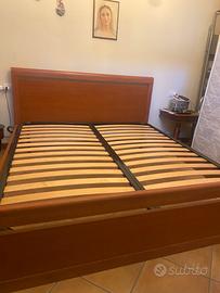 Letto matrimoniale compreso di doghe