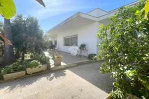 VILLA SINGOLA A RACALE